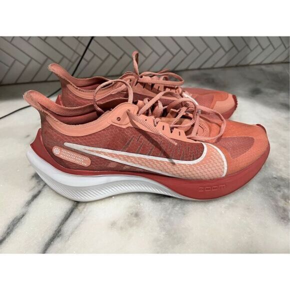 Nike Womens ZOOM GRAVITY BQ3203-600 ECHO Pink Running Athletic Shoes SZ 9